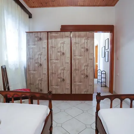 아파트 Family House At Corfu Town *
