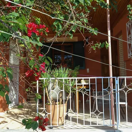 아파트 Family House At Corfu Town